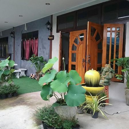 Sawang Guesthouse Ban Sawang Yai Extérieur photo